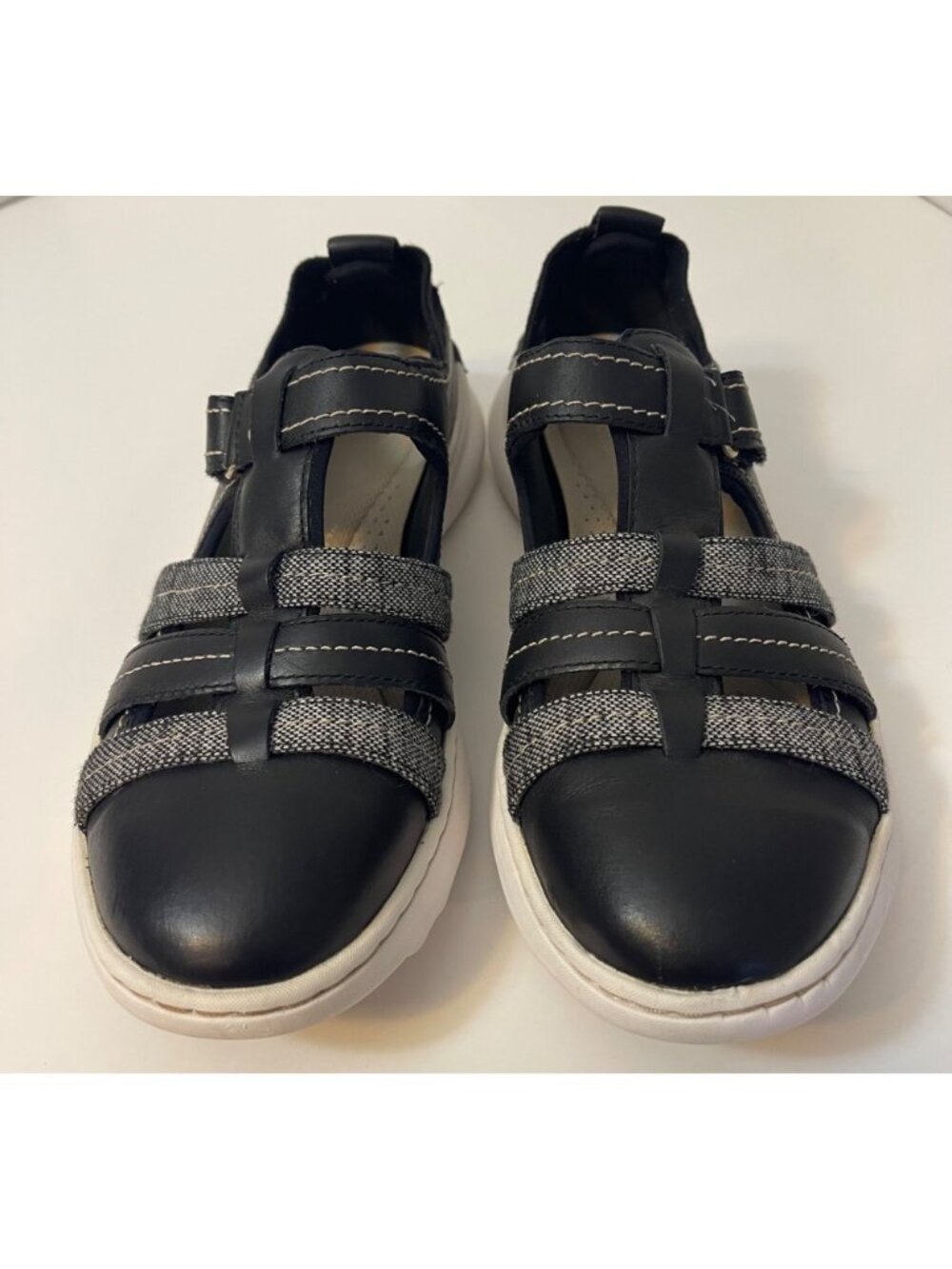 Clarks Women's Teagan Step Loafer Sneaker Sz 8.5 - Picture 2 of 9